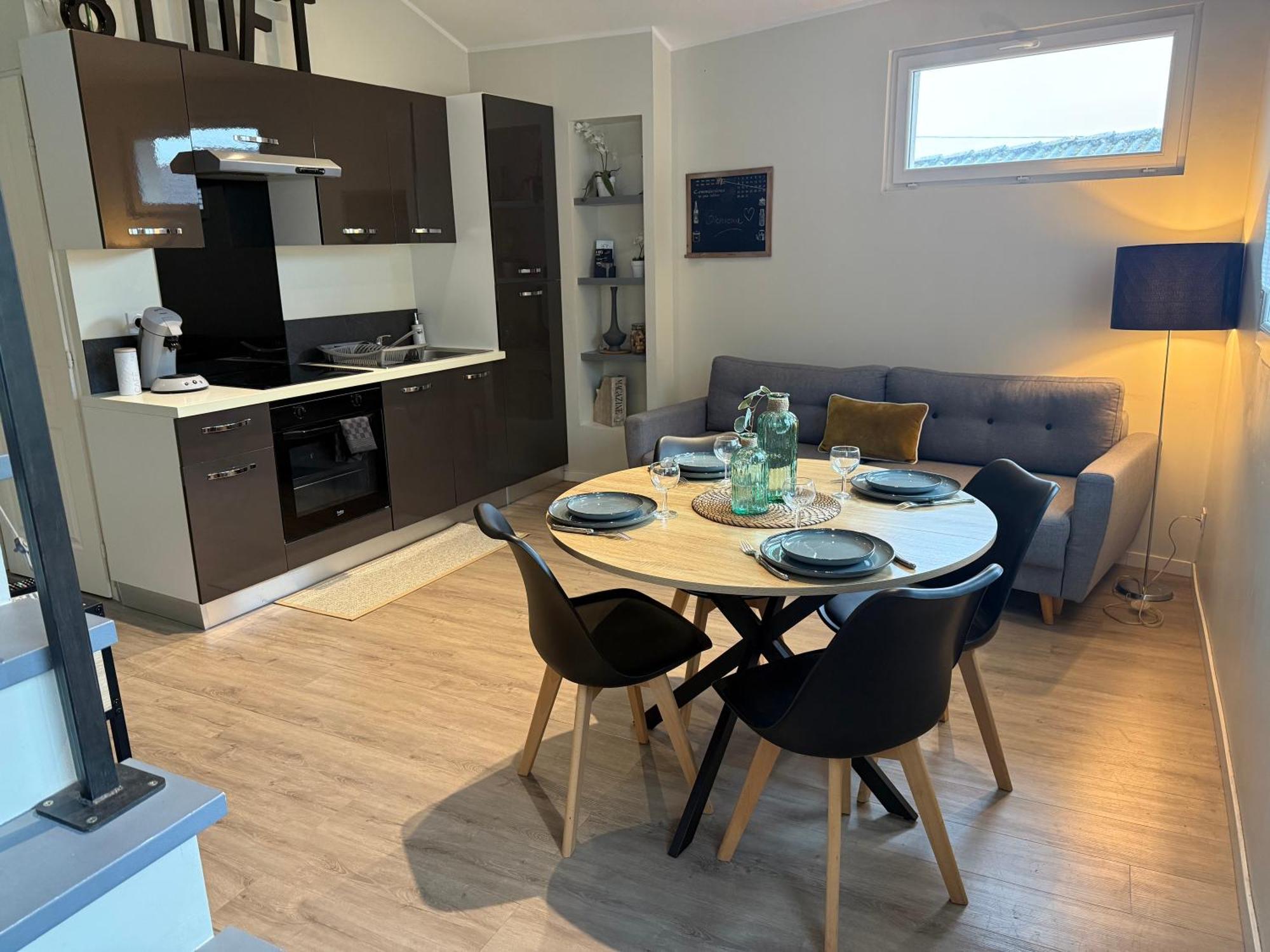 Loft, Studio And Love Rooms Bourg-Saint-Christophe Екстериор снимка
