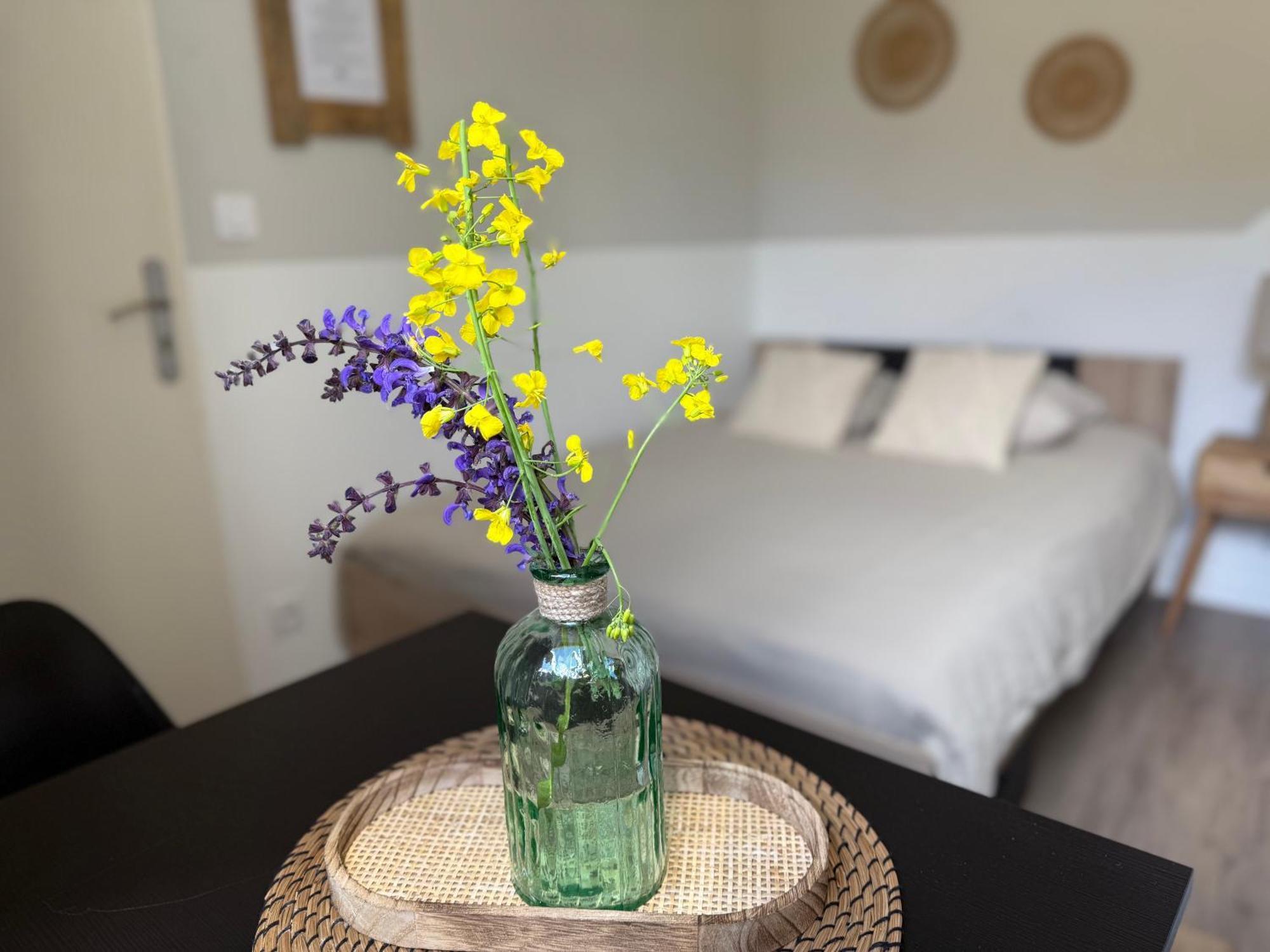 Loft, Studio And Love Rooms Bourg-Saint-Christophe Екстериор снимка